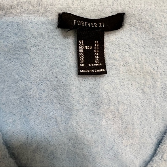 Forever 21 Fuzzy Crop Top V neck sweater cardigan knit, Size XL - Picture 10 of 10